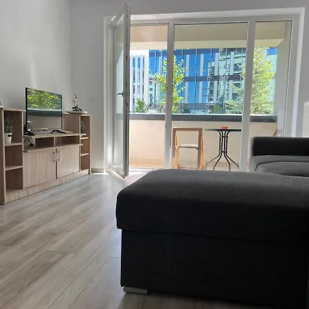 Coresi Kaspers Camil Petrescu, 2 Apartment, Sleeps 6 Apartment Brasov